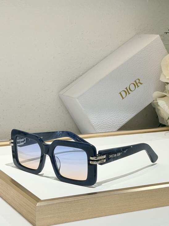 Picture of Dior Sunglasses _SKUfw80236115fw